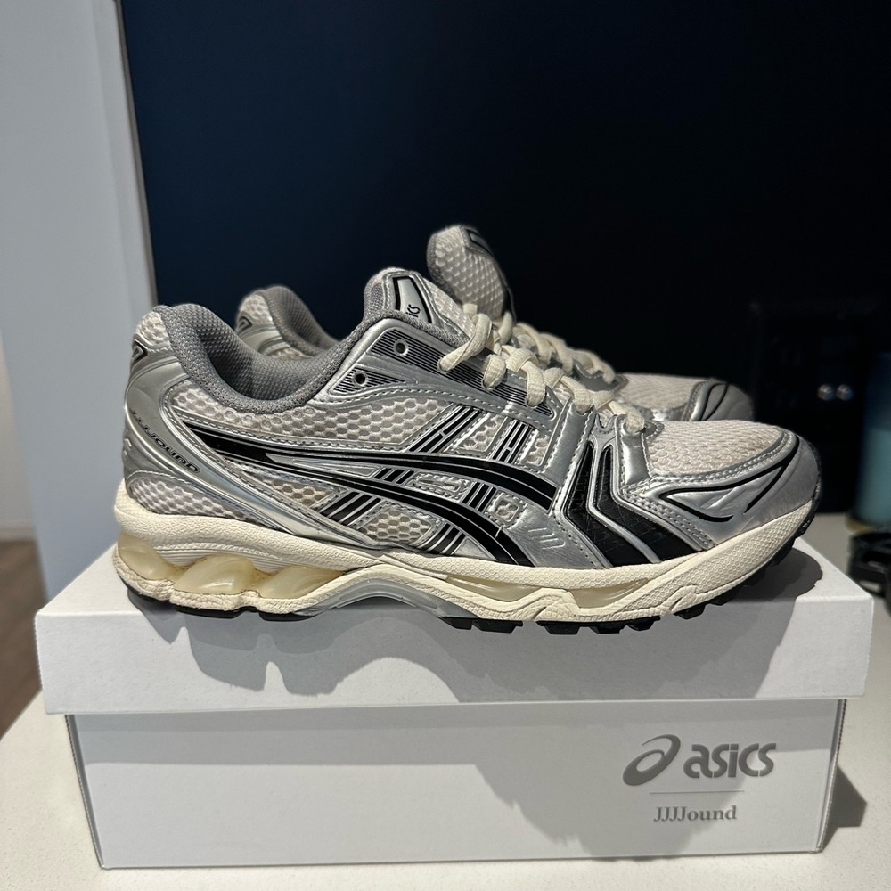 JJJJound x Asics Sneaker